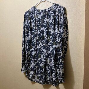 Loft Women's Floral 1/2 Button Lightweight Long Sleeve Rayon Blouse Size Medium
